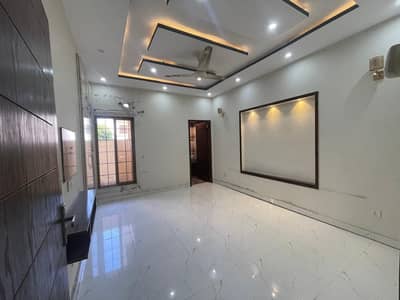 GROUND FLOOR OF 8 MARLA HOUSE AVAILABLE FOR RENT IN PHASE ONE BAHRIA ORCHARD