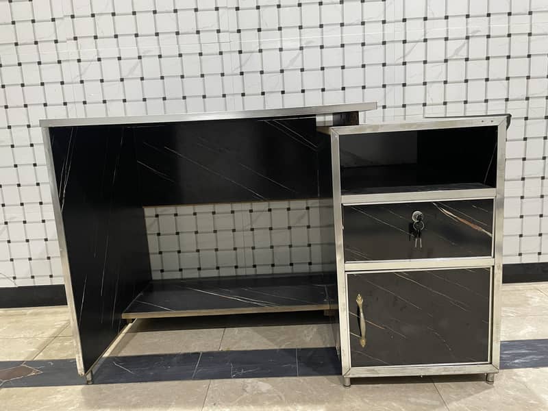 Computer Table 2