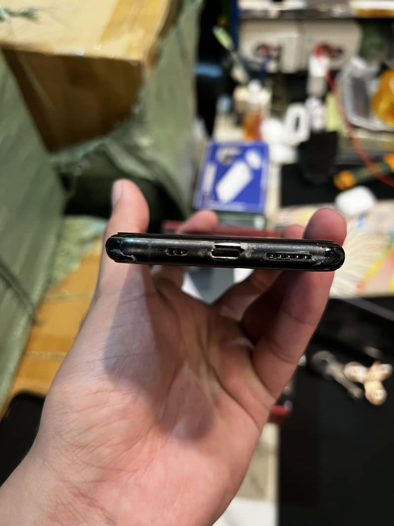 Apple iPhone 11 Pro 5