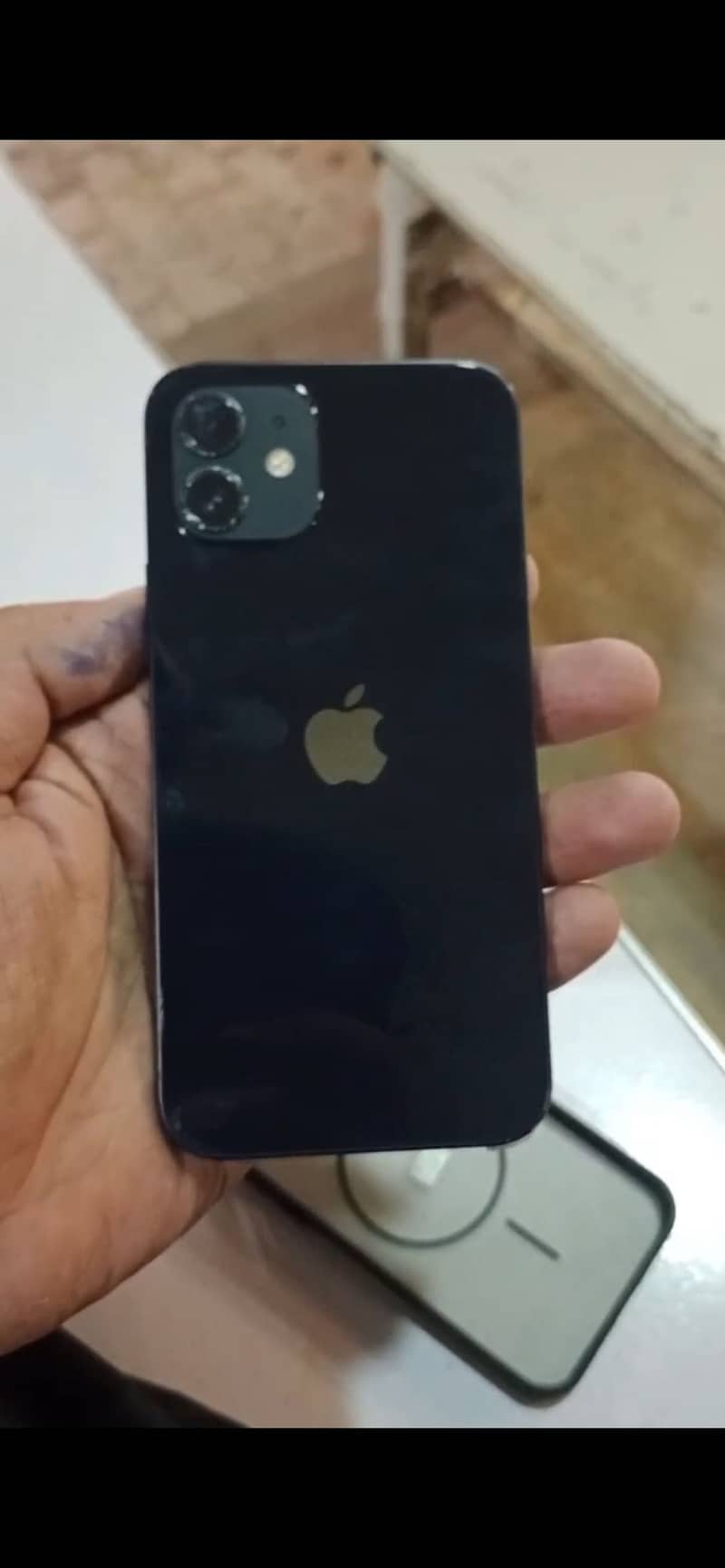 Apple iPhone 12 6