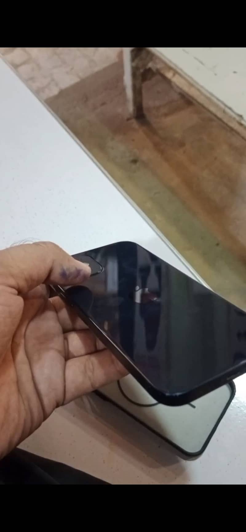 Apple iPhone 12 11