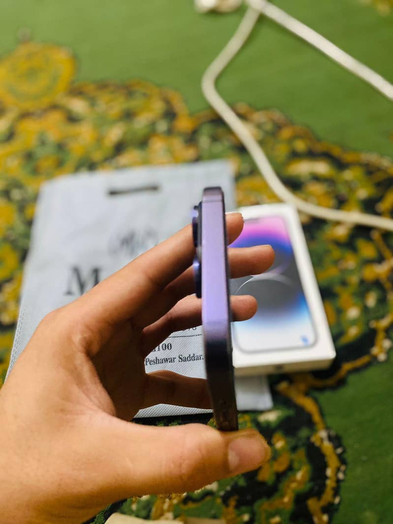 iphone 14pro max 4