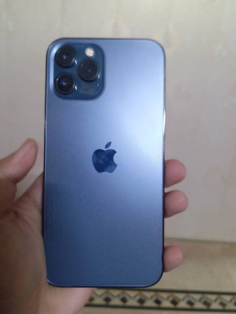 Apple iPhone 12 0