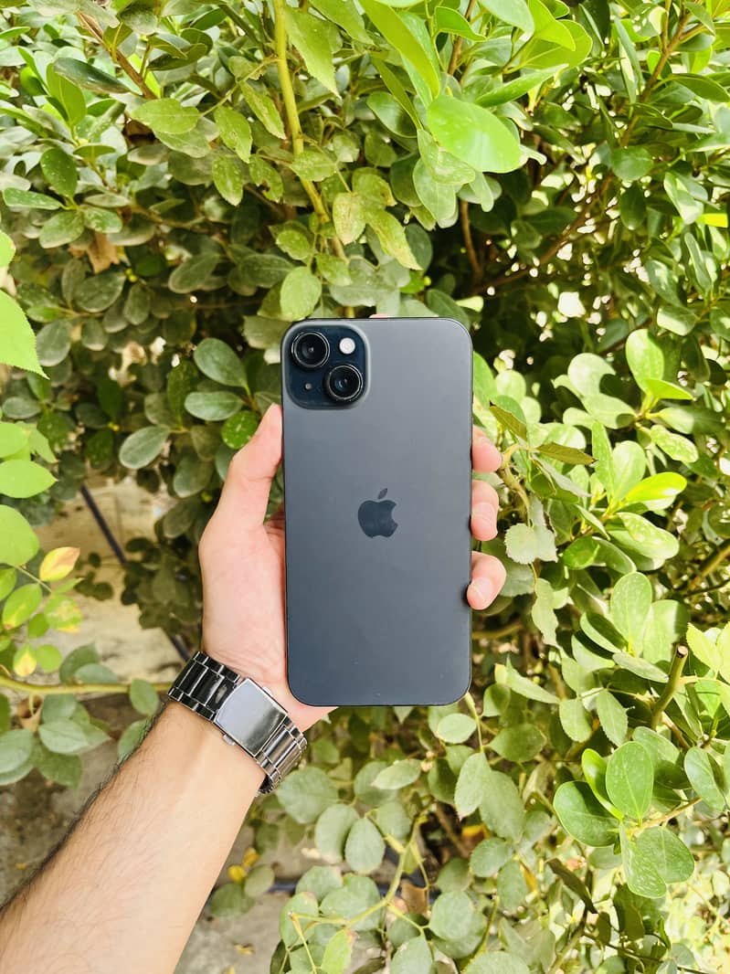Apple iPhone 15 plus 0