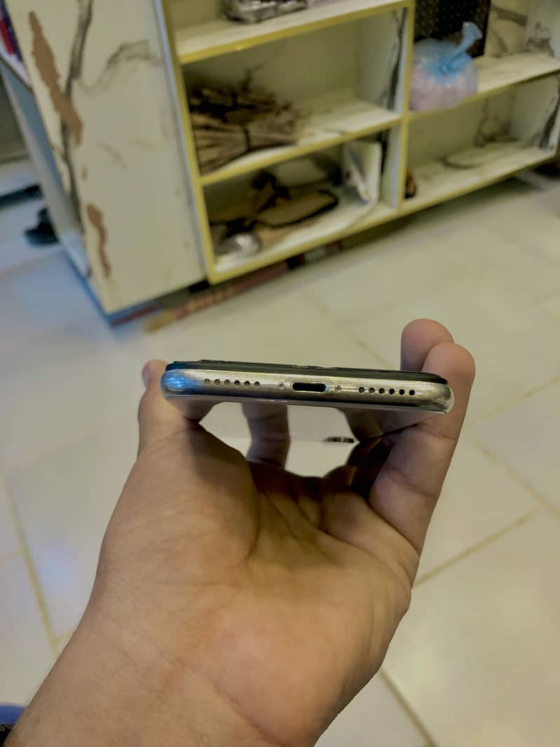 Apple iPhone X 2