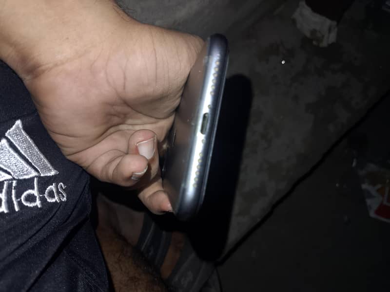 Apple iPhone 11 5