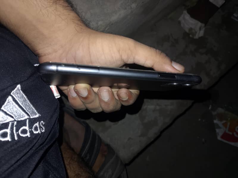 Apple iPhone 11 6