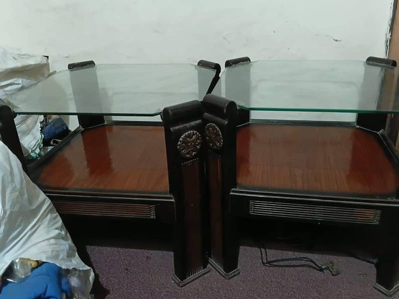 tables 0