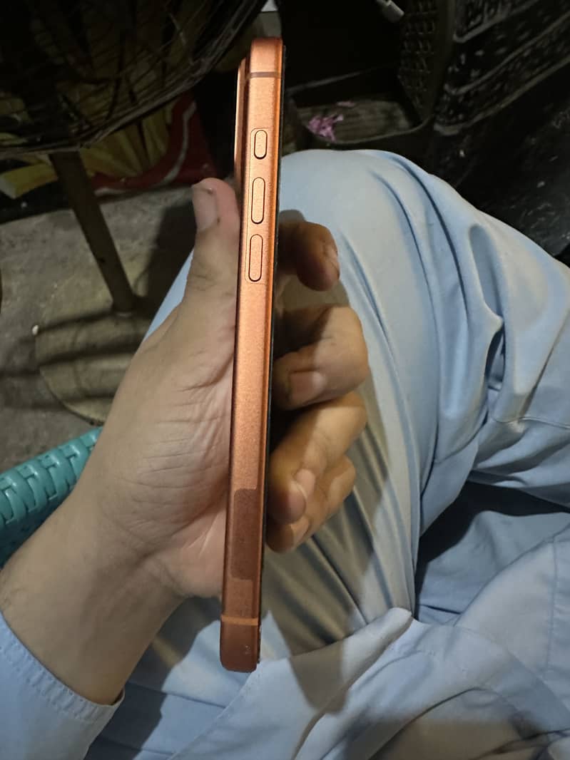 Apple iPhone 17 Pro Max 5
