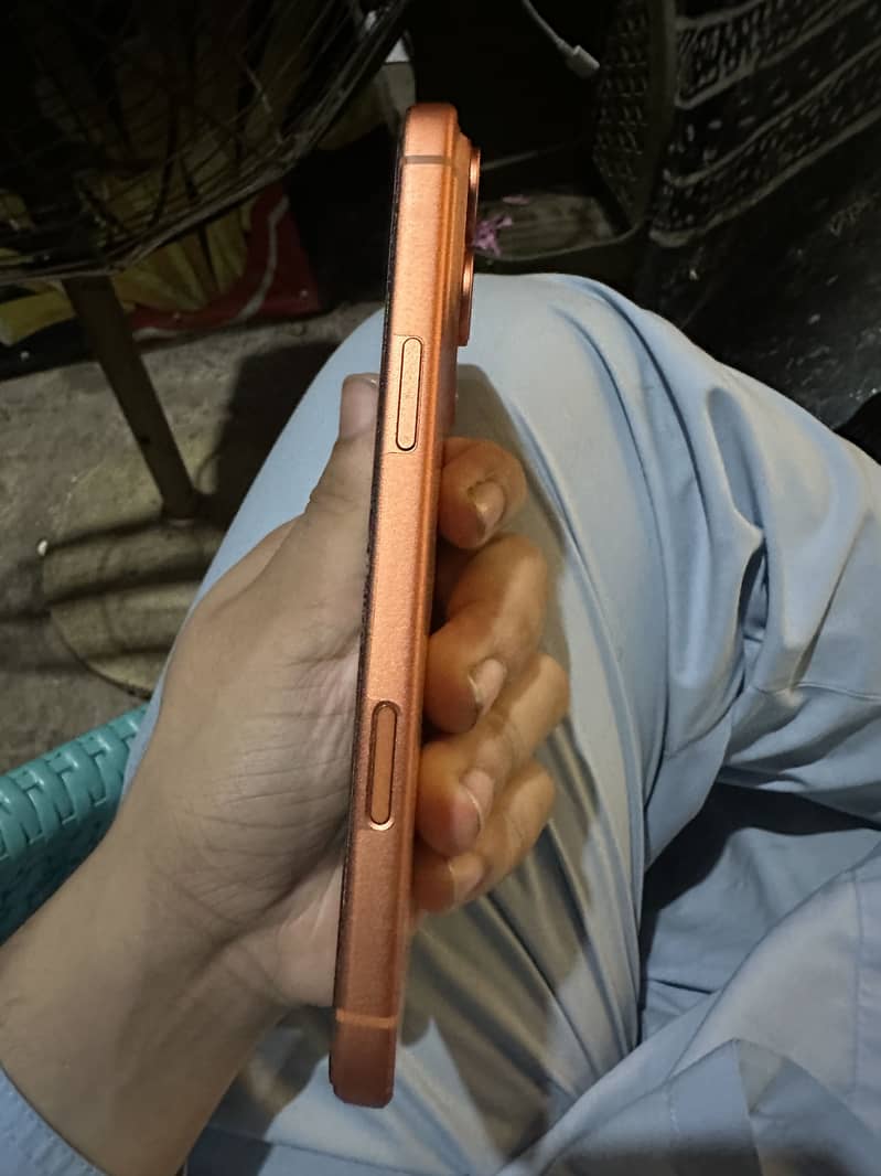 Apple iPhone 17 Pro Max 6