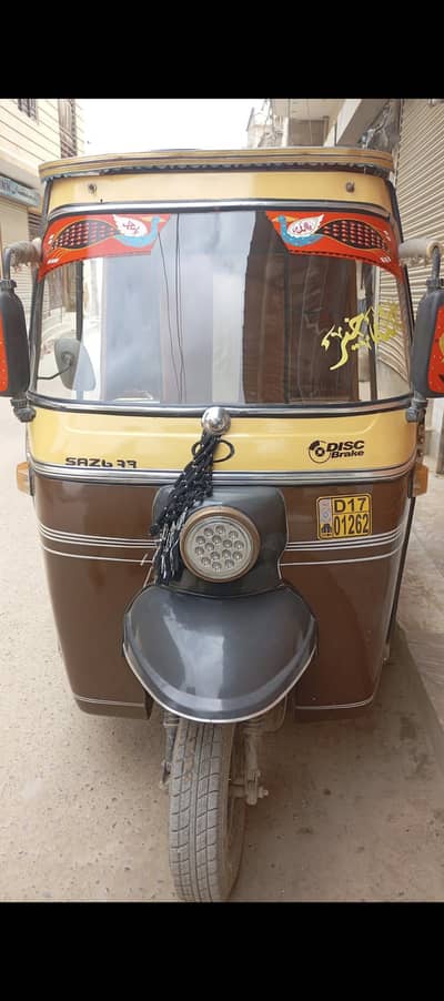 Rikshaw in good condition first owner 2017 model for sell