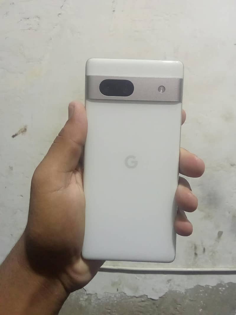 Google Pixel 7a 2