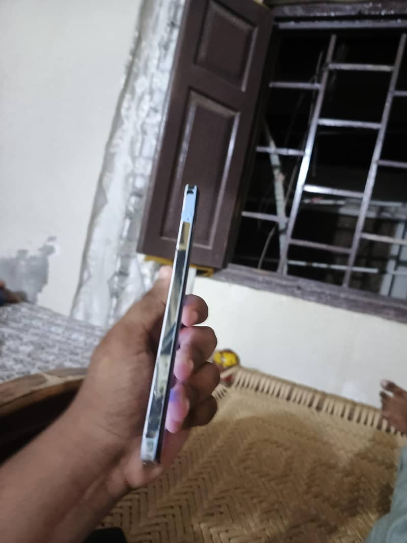 Realme Note 50 4