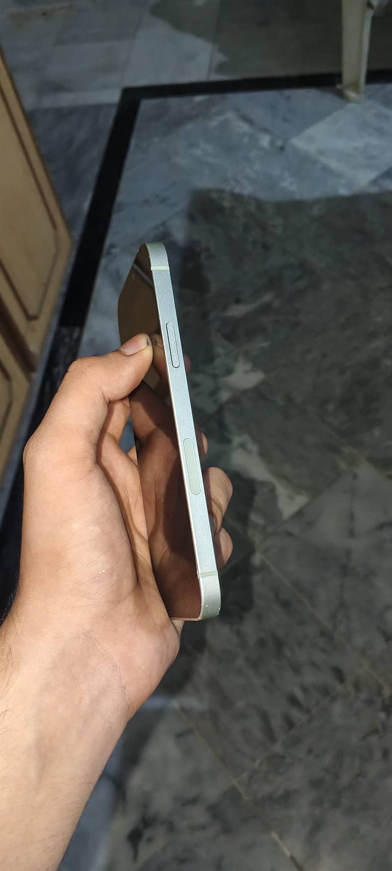 Apple iPhone 12 3