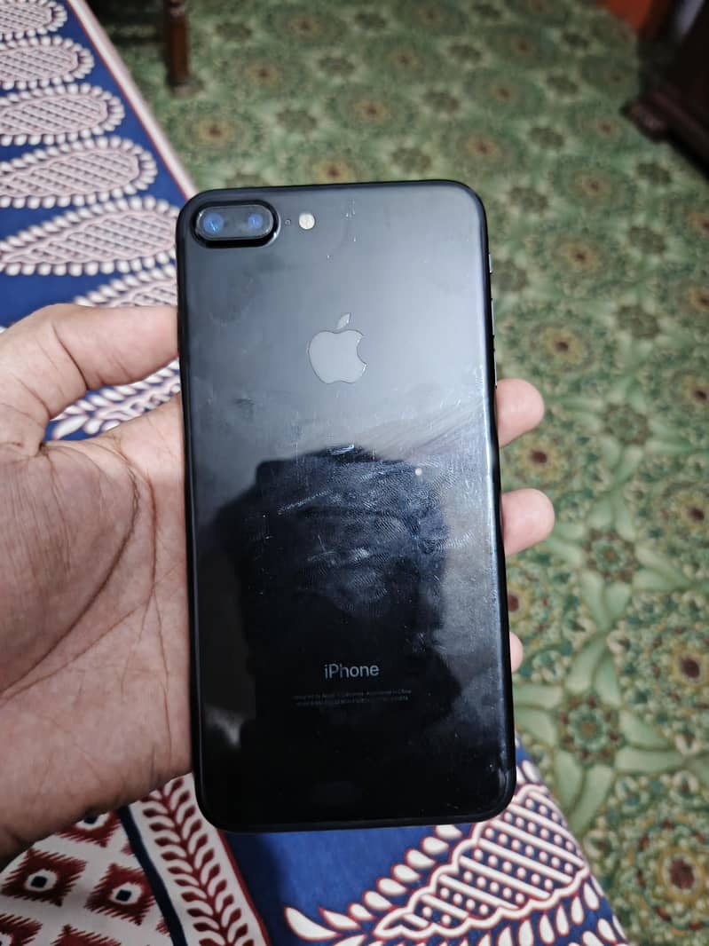Apple iPhone 7 Plus 0