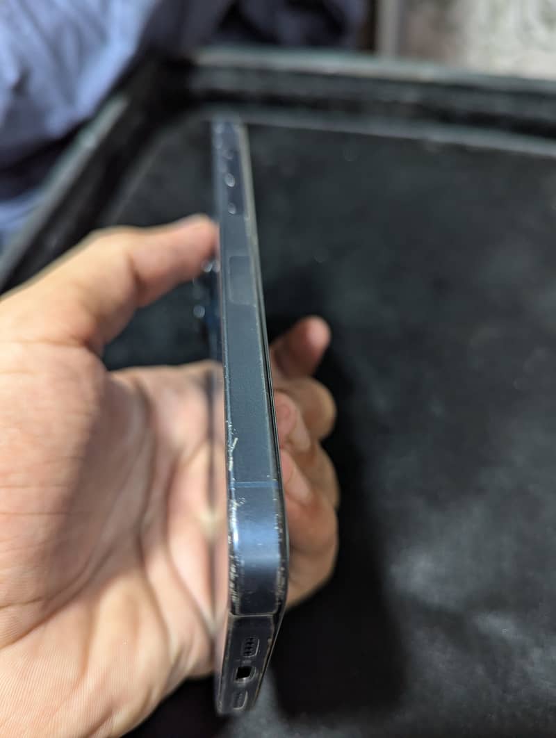 Apple iPhone 15 Pro Max 7