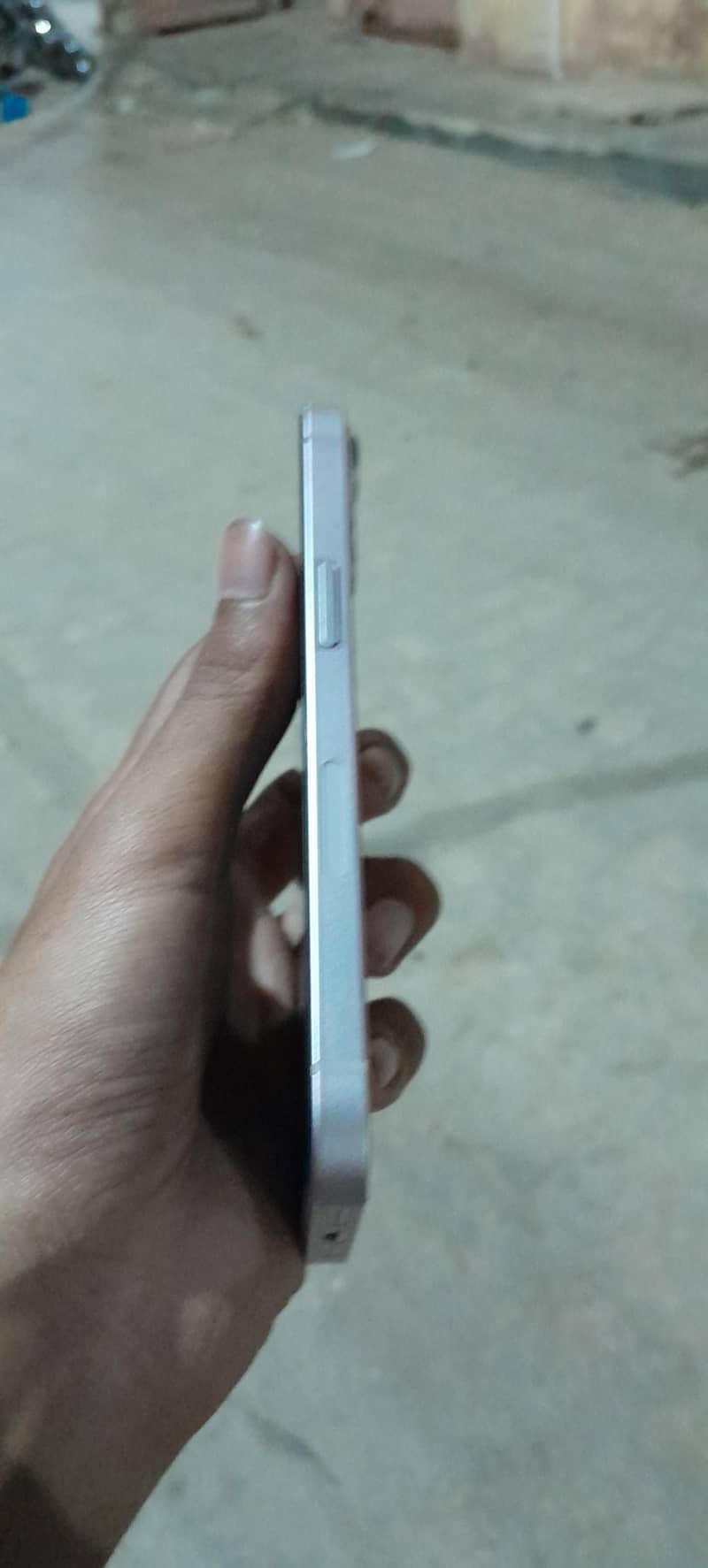 Apple iPhone 13 3