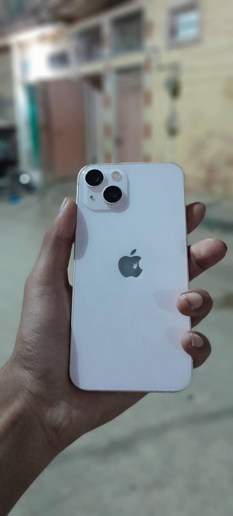 Apple iPhone 13 5