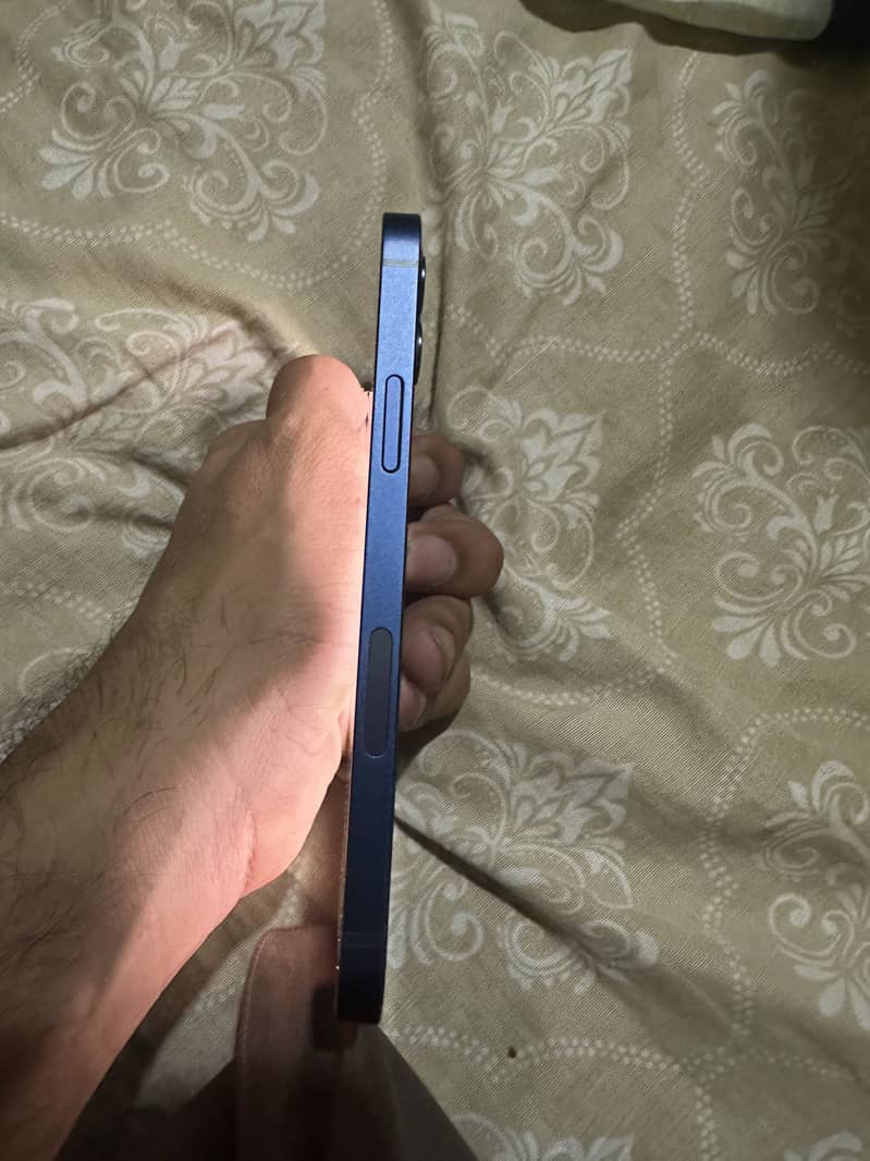 Iphone 12 3