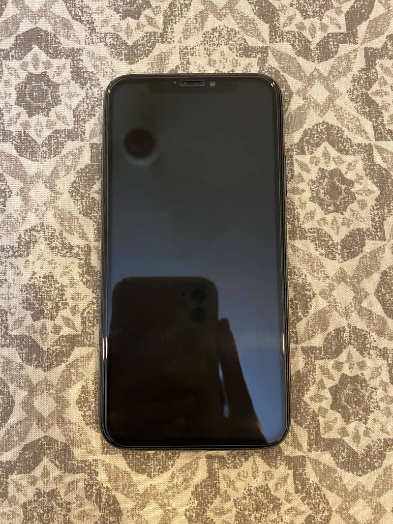 Apple iPhone X 5