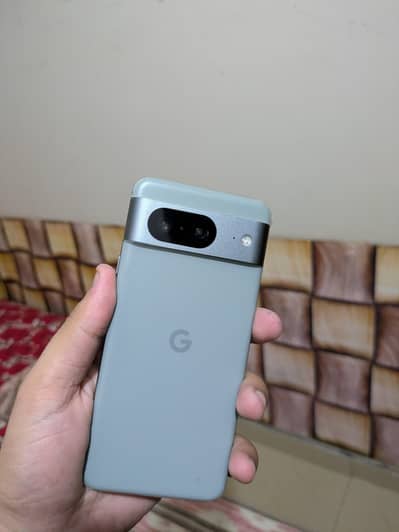 Google Pixel 8