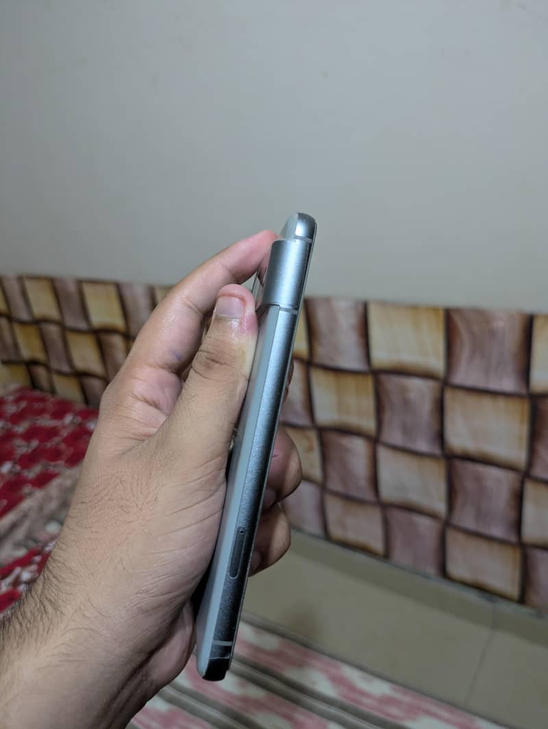 Google Pixel 8 2