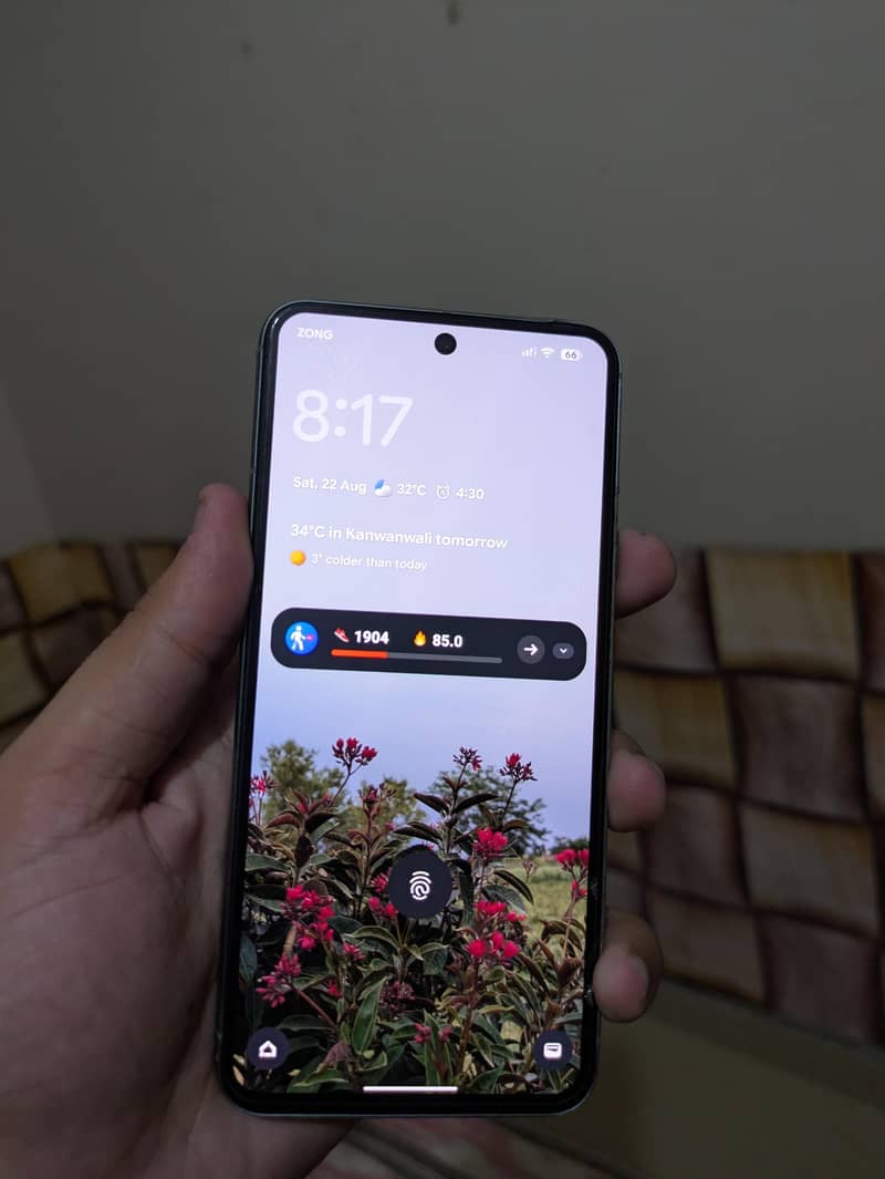 Google Pixel 8 5
