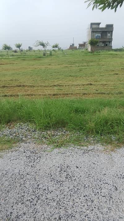 Prime location c block 5 Marla plot possession available for sale fasial hills Islamabad