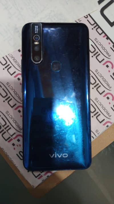 Vivo V15