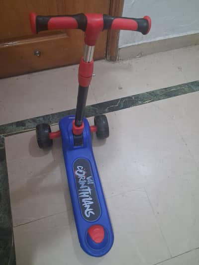 Three wheel kids  scooty excellent condition