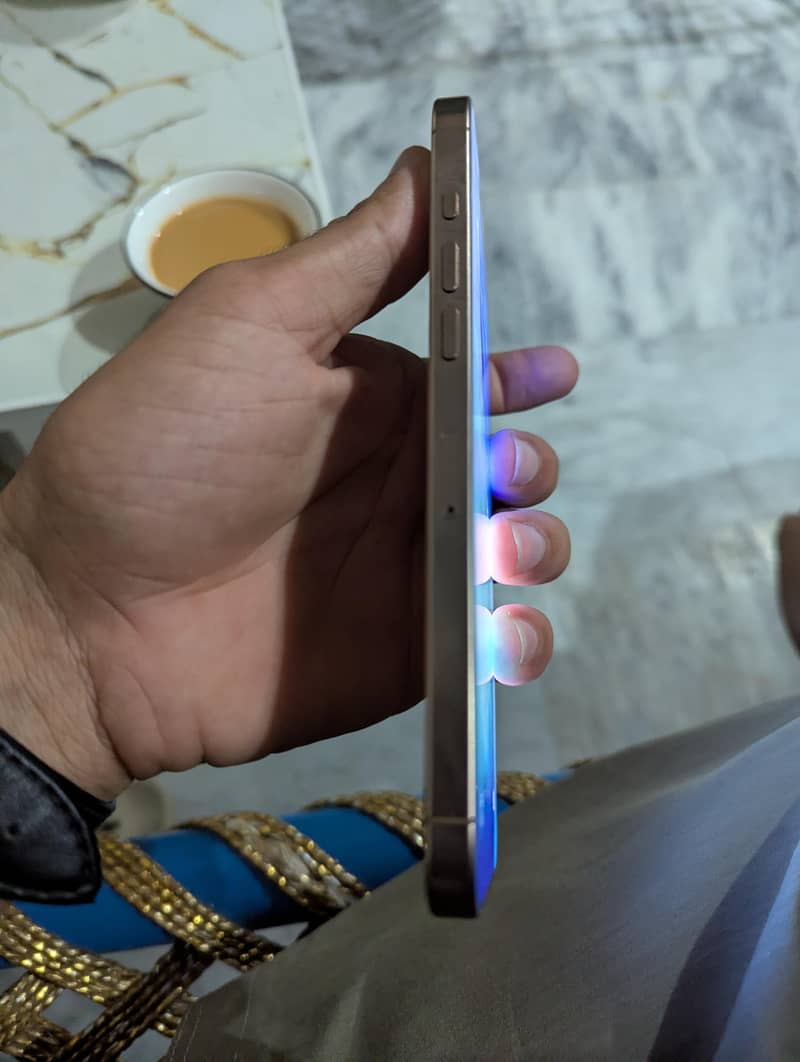 Iphone 16 pro max 2