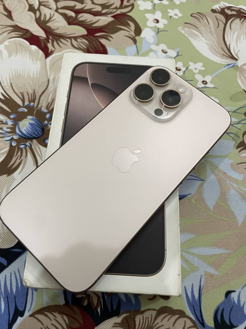 iPhone 16 Pro Max 0