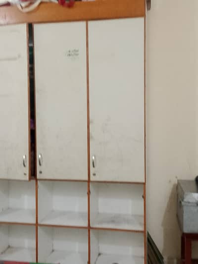 Pure wood and alumination mix strong almari for office or shop use.
