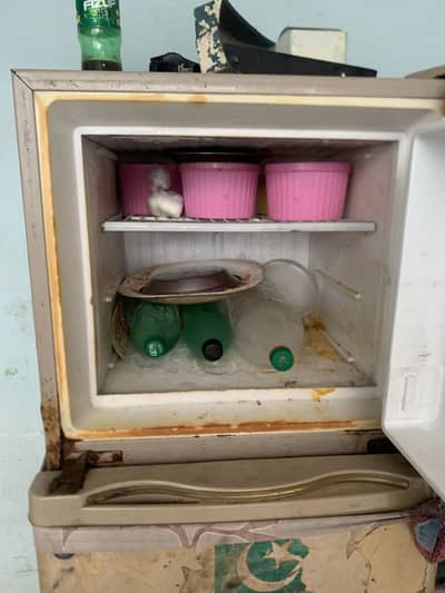 Dawlance use refrigerator small size
