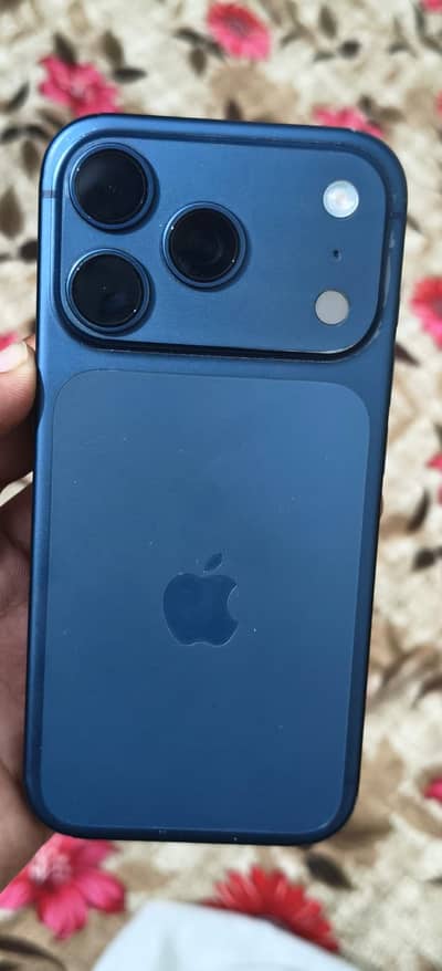 iPhone 17 pro Jv