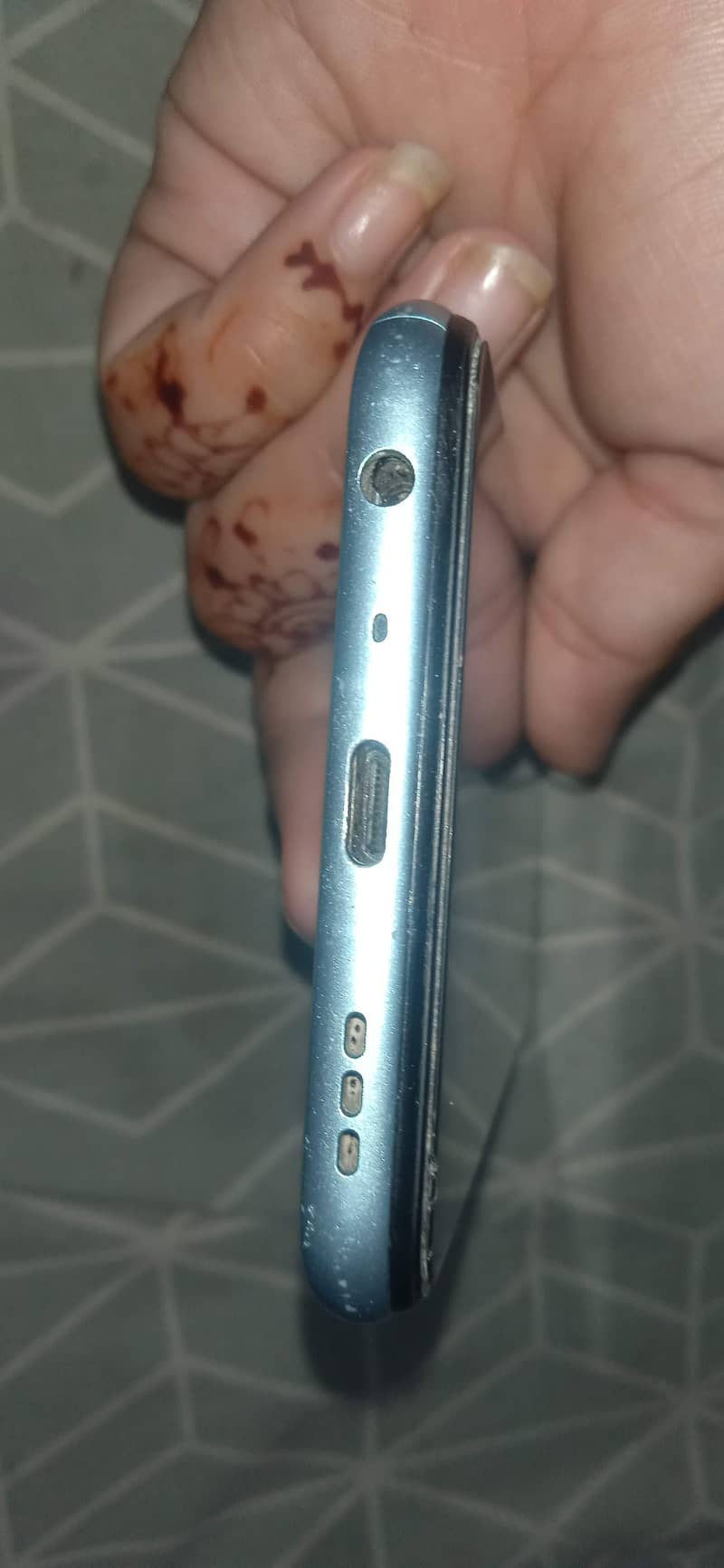 OPPO A76 0
