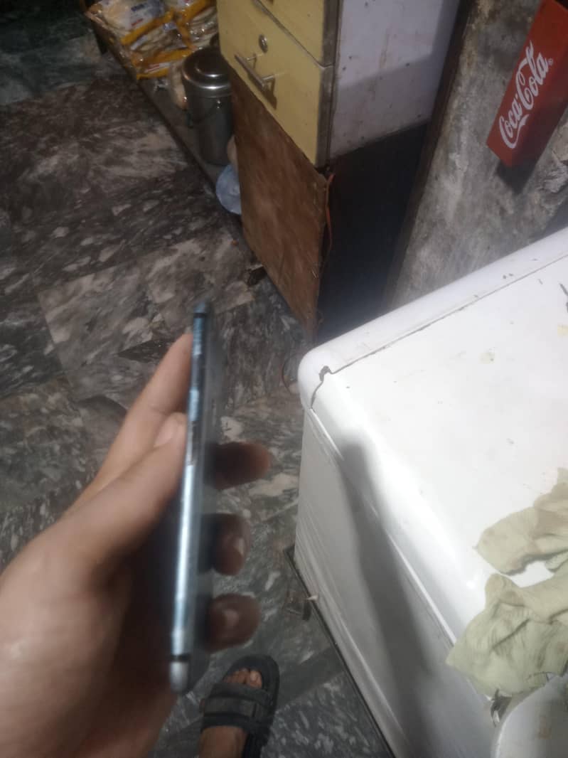 Apple iPhone 7 12