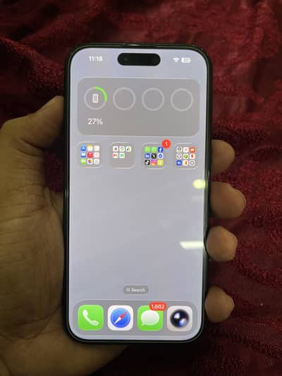 Selling iPhone 15 128GB, Black color JV
