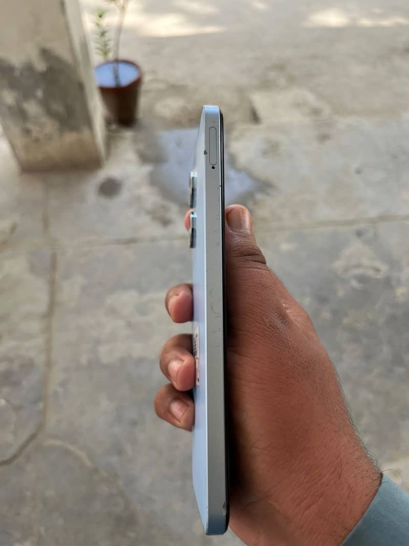 Realme Note 60 1