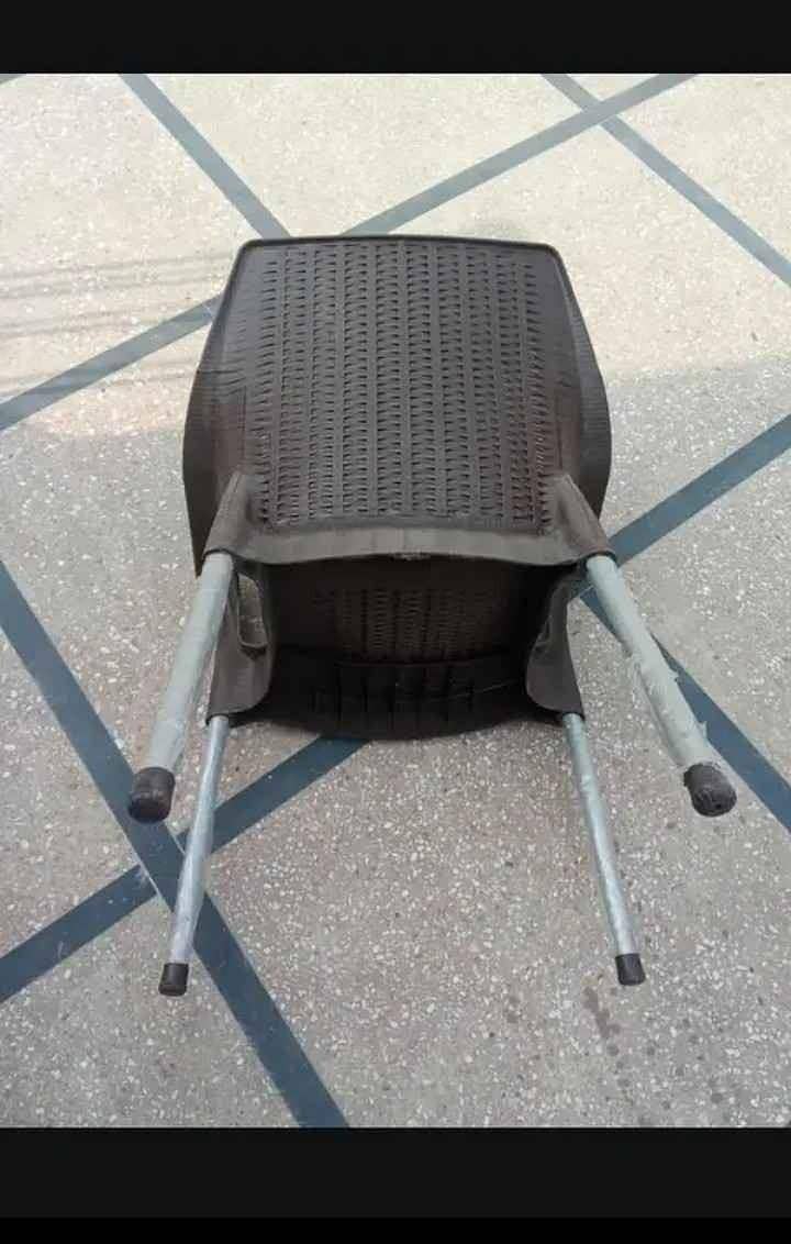 Plastic Chairs + Table 2