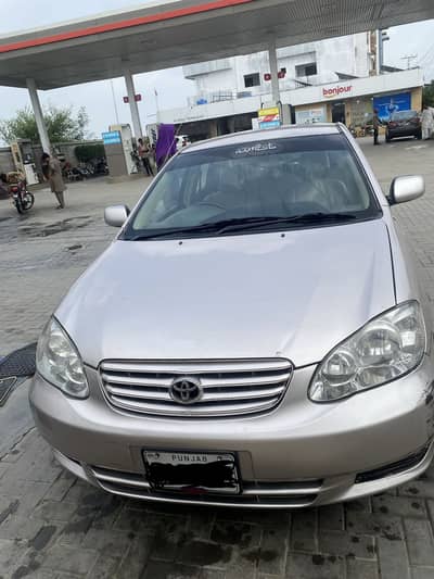 Corolla se saloon 2004 model