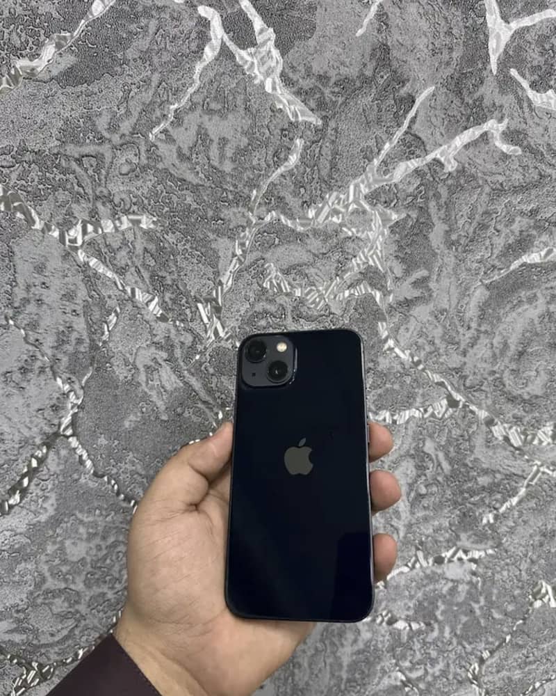 Apple iPhone 13 mdm 7