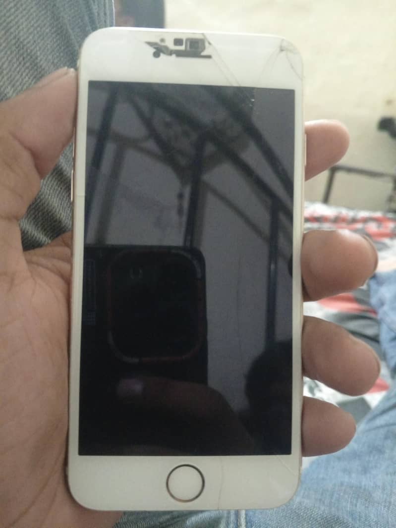 Apple iPhone 6S 1