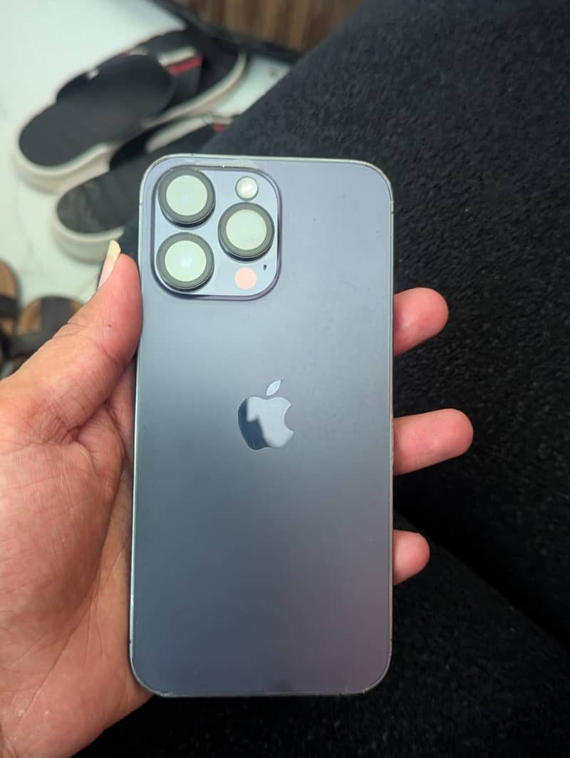 Apple iPhone 14 Pro Max 3