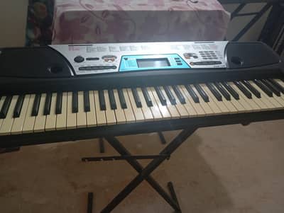 Yamaha & Casio Keyboards