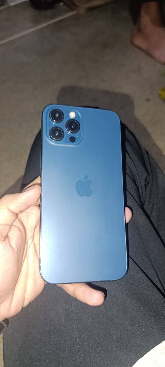 Apple iPhone 12 Pro Max 0