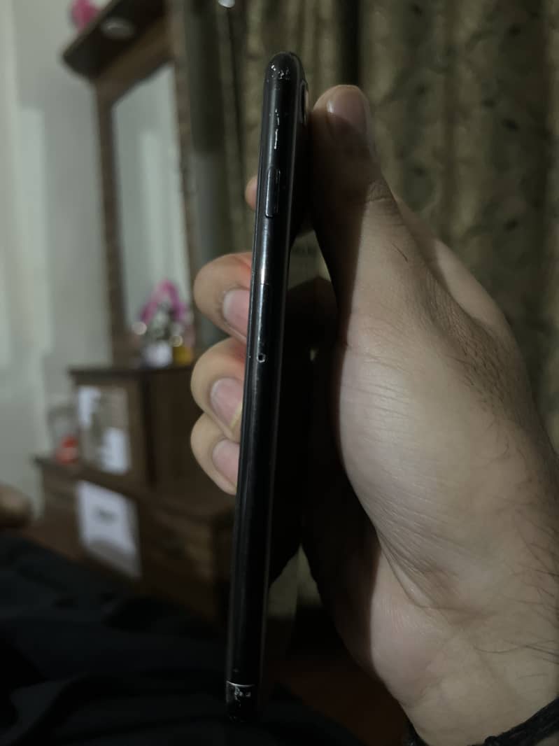 Apple iPhone 7 4