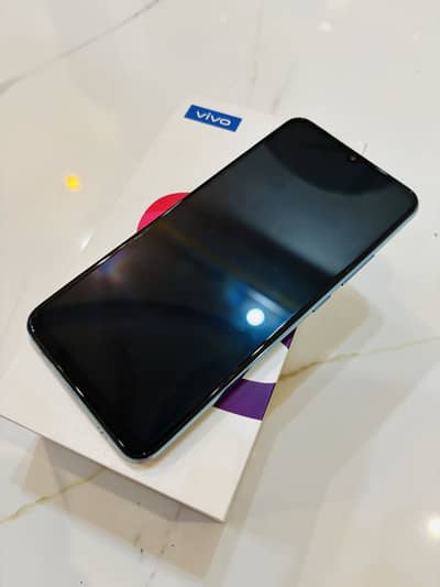 Vivo S1