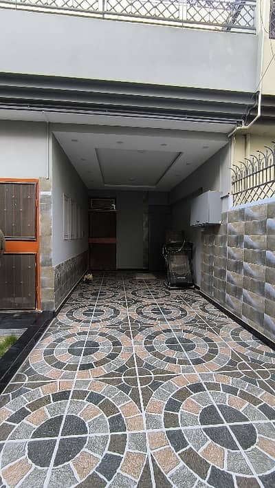 Decent Town 200 Sq. Yards G+2 One Unit House For Sale | Leased | Renovated