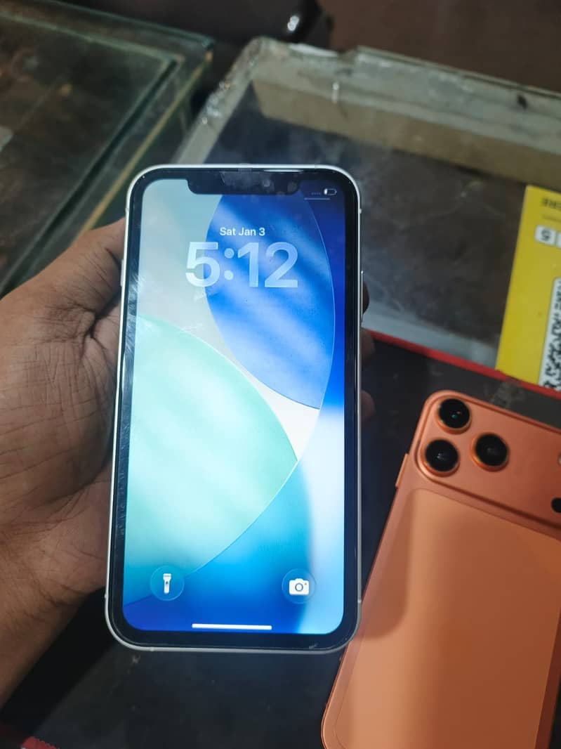 Apple iPhone 11 5